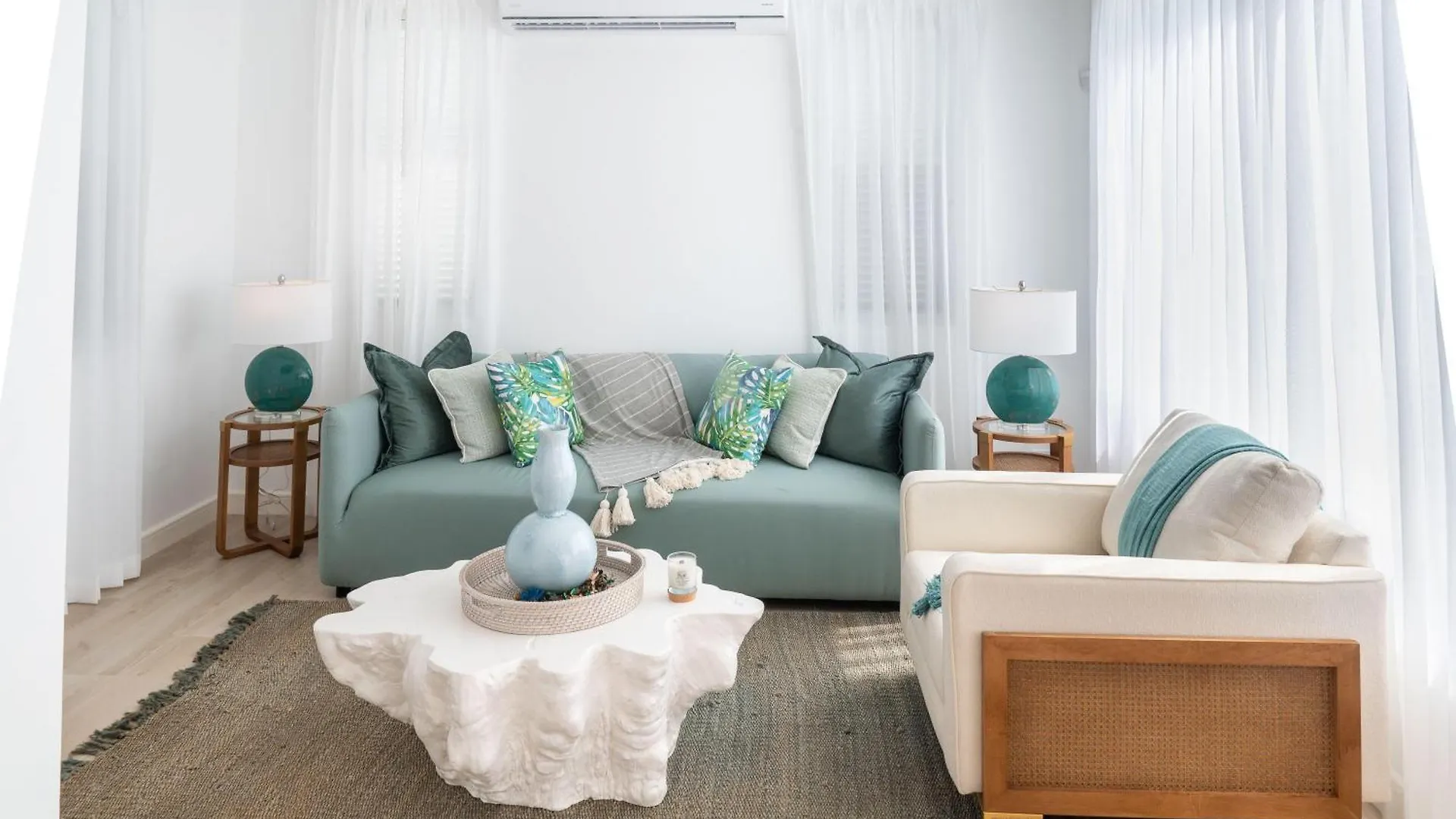 הוילה סנט ג'יימס Zenbreak The Nest 3Bd 0*,  ברבדוס